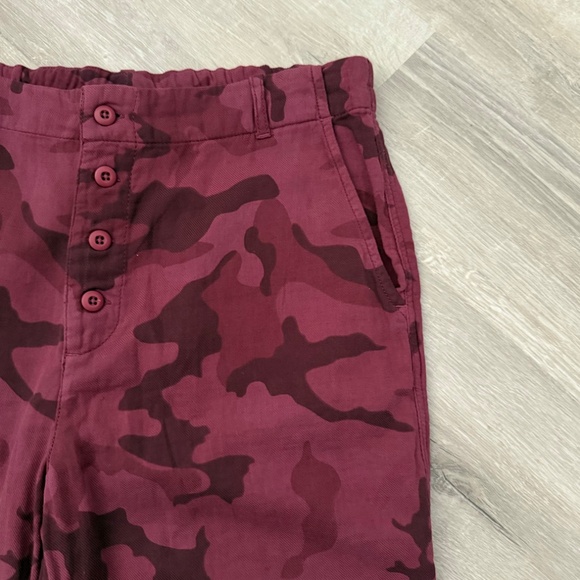 SUNDANCE Women’s Grandview Cotton Berry Camo Pants Size Small - Picture 9 of 16